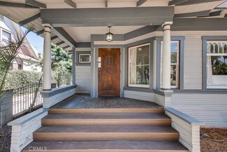 528 W 8th St, Long Beach, CA 90813