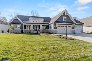 160 N Winterberry Dr, Valparaiso, IN 46385