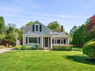 83 Rock Odundee Rd, South Dartmouth, MA 02748