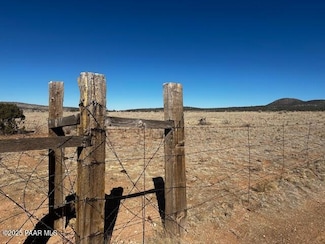 00 SW Double Back Dr, Seligman, AZ 86337