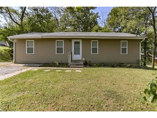 5012 N Randolph Rd, Kansas City, MO 64119