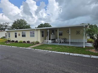 6307 Parksend Ln, Zephyrhills, FL 33542