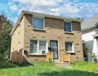 5693 N 36th St, Milwaukee, WI 53209