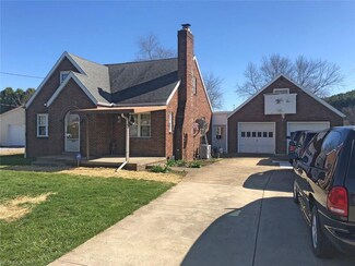 1888 Walnut St SE, East Sparta, OH 44626