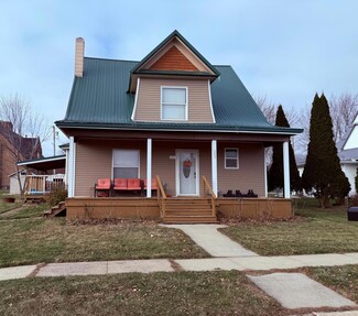 207 Maple St N, Mabel, MN 55954
