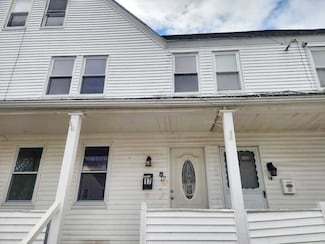17 Overlook St, Whitinsville, MA 01588