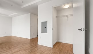99 Kneeland St Unit 1610, Boston, MA 02111