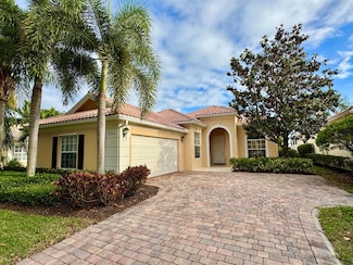 8264 Pine Cay Rd, Wellington, FL 33414