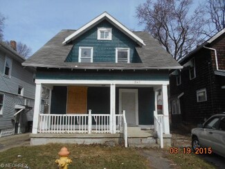 267 Gordon Dr, Akron, OH 44302