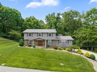 137 N Hills Dr, Parkersburg, WV 26104