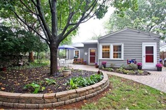 1212 Oakton St, Evanston, IL 60202