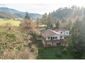 5383 Sunshine Rd, Roseburg, OR 97470