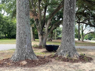 7357 S Highway 61, Saint Francisville, LA 70775