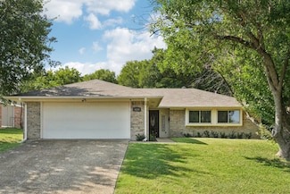 610 Scottsboro Ln, Dallas, TX 75241