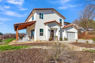 715 Orchard Dr, Paso Robles, CA 93446
