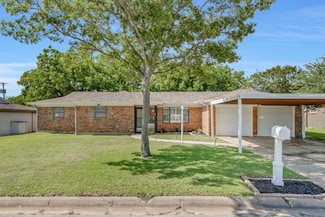 7424 Bridges Ave, Richland Hills, TX 76118