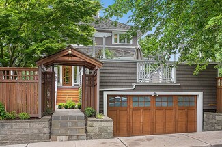216 30th Ave S, Seattle, WA 98144