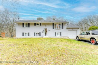 136 Newbury Rd, Howell, NJ 07731