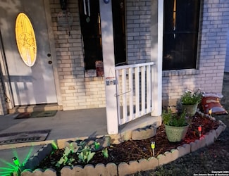 210 Catherine St, San Antonio, TX 78237