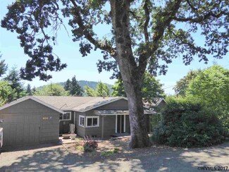 904 Pioneer St, Philomath, OR 97370