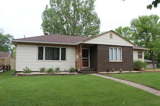913 N Cleveland Ave, Fergus Falls, MN 56537