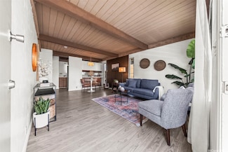 829 Ala Lilikoi St Unit 6, Honolulu, HI 96818