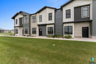 102 N Bryggen Place, Sioux Falls, SD 57107