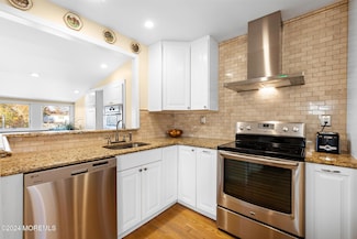 73 Isabelle St, Metuchen, NJ 08840