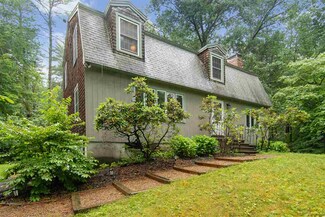 14 Griffiths Dr, Durham, NH 03824