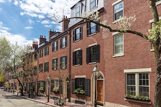 16 W Cedar St, Boston, MA 02108