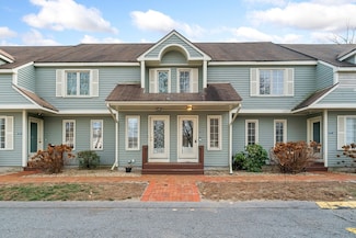 89 Hartford Ave E Unit 2C, Uxbridge, MA 01569