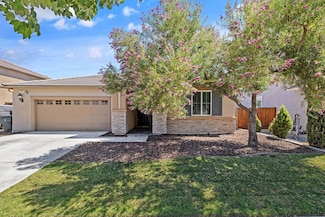 4351 W Oriole Ct, Visalia, CA 93291