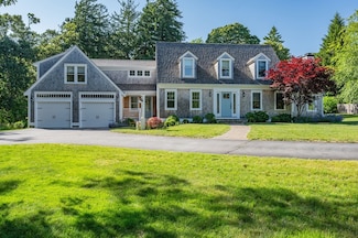 1 Beach Plum Cir, East Sandwich, MA 02537