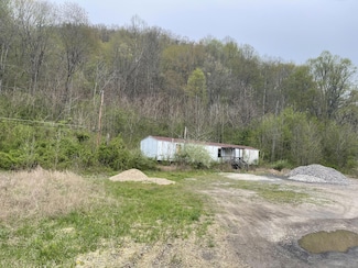 16 Logan Rd, Page, WV 25119