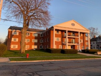 1249 Lakeshore Dr Unit 118, Muskegon, MI 49441