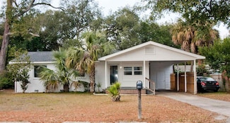 220 Shadow Lawn Ln, Pensacola, FL 32507