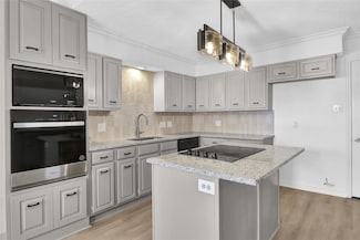1806 Sunnyvale Rd, Grand Prairie, TX 75050