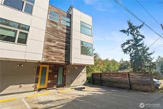 4529 Rainier Ave S Unit B, Seattle, WA 98118