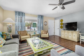6067 E Evergreen St, Mesa, AZ 85205
