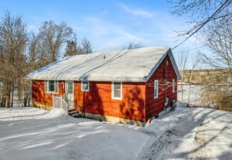 93 Grant St, Ellsworth, ME 04605