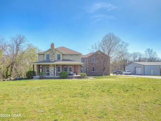 1761 N East St, Webb City, MO 64870