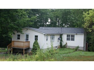 100 Appletree Rd, Auburn, NH 03032