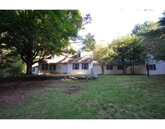 32 Hillside Rd, Lincoln, MA 01773