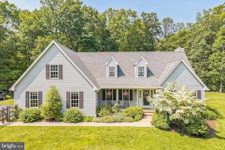 105 Atkins Dr, Coatesville, PA 19320