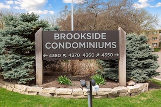 4360 Brookside Ct Unit 305, Edina, MN 55436