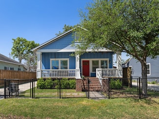 807 Vincent St, Houston, TX 77009