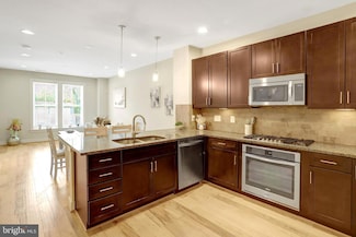 2205 Richmond Hwy Unit 101, Alexandria, VA 22301