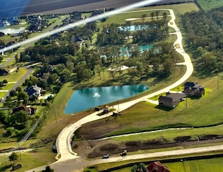 810 Royal Lakes Manor Blvd, Richmond, TX 77469