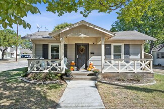 1520 Bolivar St, Denton, TX 76201