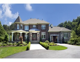 203 Dedham St, Dover, MA 02030